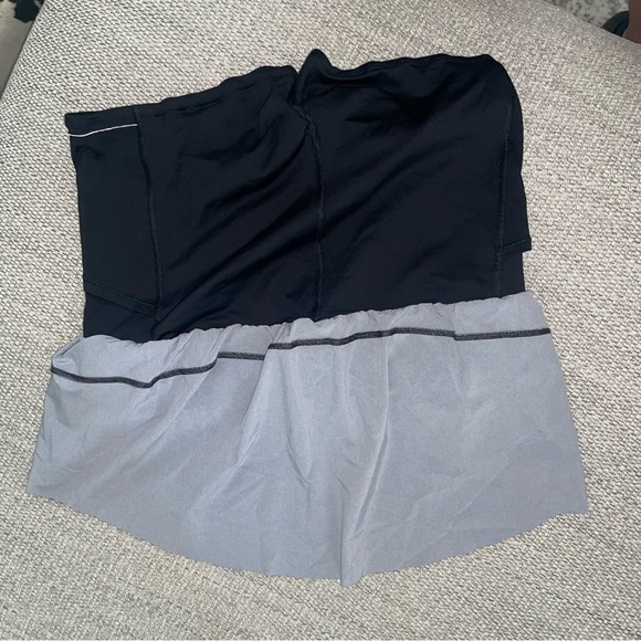 LULULEMON FINAL LAP SKORT/SKIRT SIZE 6 - Picture 14 of 16